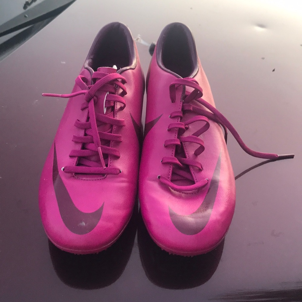 Soccer cleats
